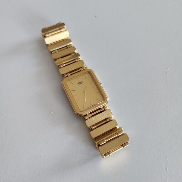 Seiko Quartz 7320-5889 Vintage Gold Tone Rectangular Dress Watch Japan 1984 - Picture 3 of 16